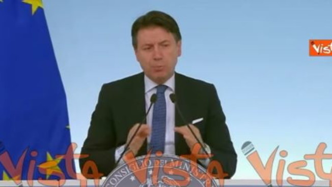 Coronavirus, Conte spiega il decreto: 'Non ci sono più zone rosse, ma ci sono limitazioni negli spostamenti'
