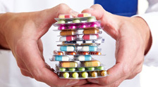 Antibiotici, nessun pericolo. Ma occhio a queste medicine: coronavirus, la parola all'esperto