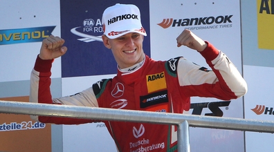 Schumacher, il figlio Mick verso la Formula 1: la scuderia che lo attende nel 2021, 30 anni dopo il padre