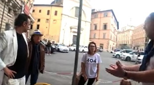 Al Bano e la sua pensione da fame. Vissani lo incrocia: Solo? Vieni al ristorante, magni freg***a di pecora. Bechis riprende tutto | Video