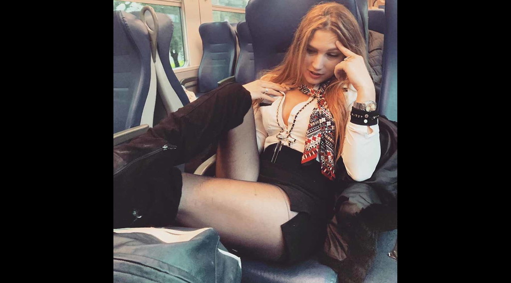 Giuseppe Conte, agguato sexy in strada? Lei è Alessandra ...