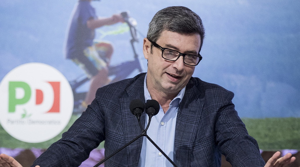 Pd, Orlando vede il sondaggio e frigna? Robe che solo a sinistra: Gori, Calenda e Orfini lo massacrano, rissa totale