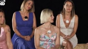 Il brutale raptus di Antonella Elia contro il suo uomo, tutti davanti alle telecamere: shock a Temptation Island