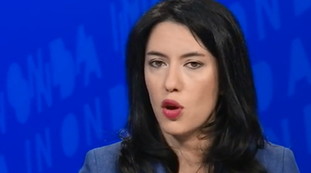 Ma lei nella prima puntata aveva detto un'altra cosa. Figuraccia in diretta per la Azzolina: il ministro sbugiardato pure da Telese