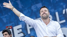 Salvini, scippo clamoroso a Berlusconi: la (pesantissima) deputata che molla FI per la Lega