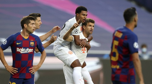 Barcellona polverizzato, un tracollo indecoroso. Il Bayern ne fa 8, vola in semifinale di Champions (e spinge Messi all'Inter)