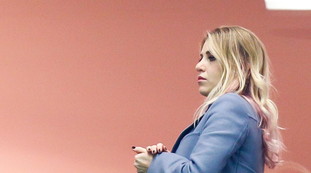 Trattamento disumano. Barbara Berlusconi rompe il silenzio: Cav contagiato, cosa non torna sui tempi