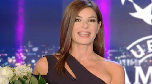 Sky, inizia il dopo Ilaria D'Amico. Calcio in tv, i nuovi palinsesti: la giornalista che prenderà il suo posto | Guarda