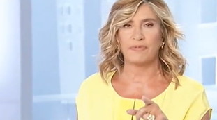 Cosa serve a Conte, più di una preghiera: Myrta Merlino asfalta il premier per caso