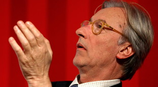 Trattano le donne come ciabatte e li manteniamo. Immigrati, lo sfogo di Vittorio Feltri: L'integrazione non esiste