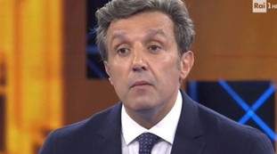 Non lo toccare. Senza precedenti a L'Eredità: il campione tenta la furbata, Flavio Insinna lo inchioda
