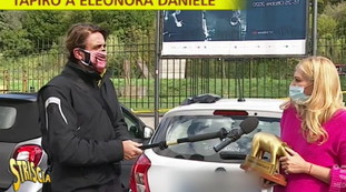 Solo gli stupidi non lo fanno. Fucilata di Eleonora Daniele, chi ne esce con le ossa rotte