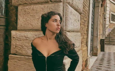 Elisa Marras, la giovane stella lanciata da Alberto Foà nel video ...