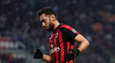 Milan, tegola per Stefano Pioli: ko Calhanoglu, salta l'Europa League