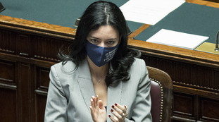 "Malati, schiattassero". Audio-scandalo: Azzolina, sindacalista e dirigente Miur, frasi increbili