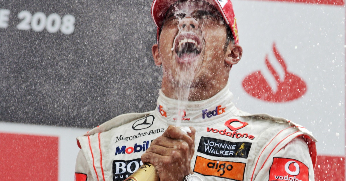 Hamilton si prende anche il Portogallo e supera pure Schumacher: 2° Bottas e 3° Verstappen. Leclerc appena giù dal podio