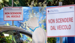 "Ventimila casi a fine settimana". È saltato tutto: la regione dove il lockdown è assicurato