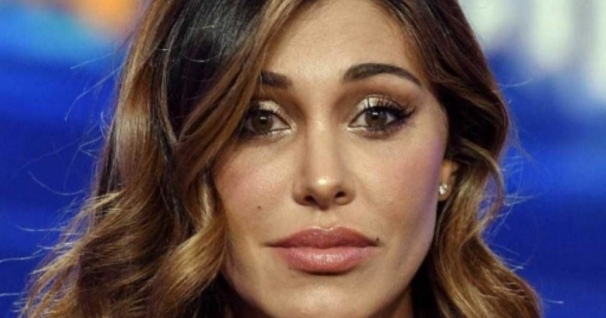 Scusami? Fammelo in faccia: gestaccio del concorrente, Belen Rodriguez lo umilia