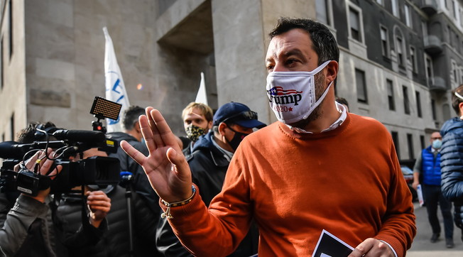 Governatori inc*** neri: tutta la scemenza è venuta fuori. Dpcm, Salvini asfalta Conte: Appelli disperati e zone gialle?, un terribile sospetto