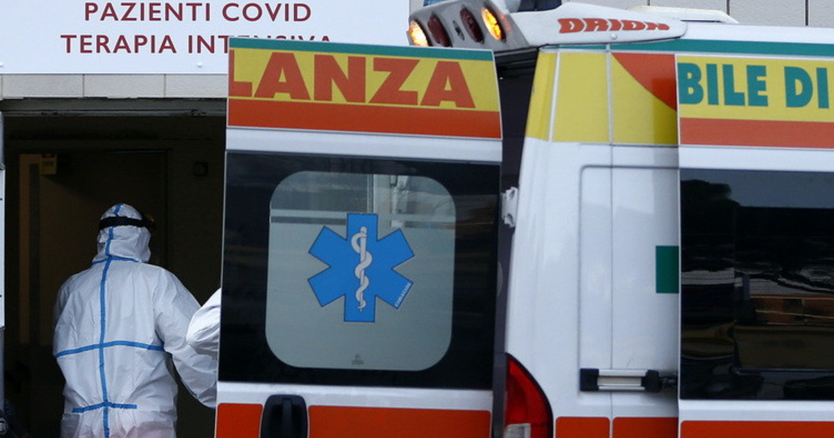 “Trovato morto in bagno”. Napoli, aperta un'indagine: orrore-Covid nella “zona gialla”…