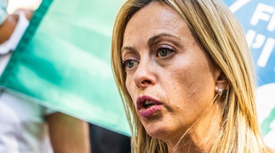 Giocano con la loro vita. Inps e governo, la rabbia di Giorgia Meloni: Una vergogna contro gli imprenditori