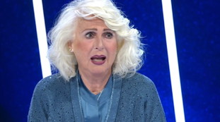 Dobbiamo dirlo al pubblico. Loretta Goggi, cos'è successo davvero durante la pubblicità a Tale e quale: dramma