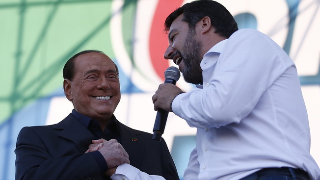 La federazione di Salvini fa esplodere (del tutto) Forza Italia? Indiscrezioni: chi è pronto a mollare il Cav, nomi decisivi