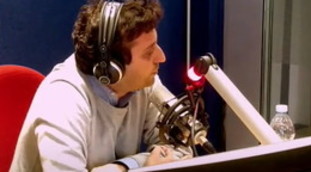 Non si può piangere un cocainomane, lo hai detto tu. Cruciani accusa Parenzo, si scatena l'inferno
