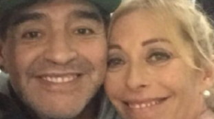 Dicono sia morto per la cocaina, ma non la assumeva da anni. Maradona, lo sfogo dell'ex: sospetti dietro la scomparsa?