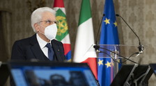 "Mattarella al Colle fino al 2024. E un nuovo premier: il nome". Scoop-Bisignani, un incubo per l'Italia