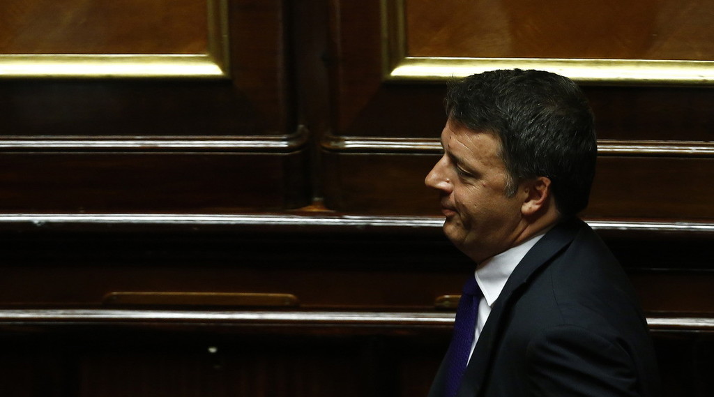 Ci vediamo domani pomeriggio. Ufficiale, Renzi apre la crisi di governo: un salto nel vuoto con pochissimi precedenti