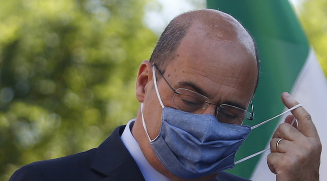 Italia Viva inaffidabile in qualsiasi scenario. Zingaretti seppellisce Renzi e Conte in un colpo: si vota a giugno?