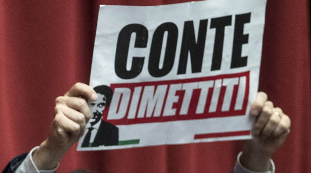 Mollo i servizi segreti. All'ultimo, colpo di scena-Conte: ma quanto è disperato? Indiscreto: cosa c'è dietro la mossa