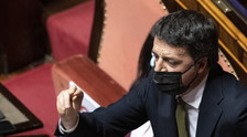 26 gennaio, Bonafede in aula. Voci a Palazzo: inizia la guerra di Renzi, il grillino per affondare Conte?