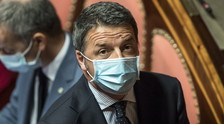 "Cosa c'è dietro all'astensione di Renzi". Feltri svela: perché non ha premuto il grilletto