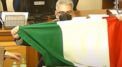 Olimpiadi senza l'Italia? Colpa del governo. Malagò accusa e il meloniano tira fuori il tricolore