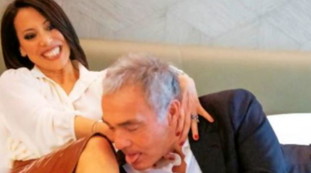 Foto non destinata alla pubblicazione. Giletti lecca le gambe alla De Girolamo? Una slavina: Lo insulto