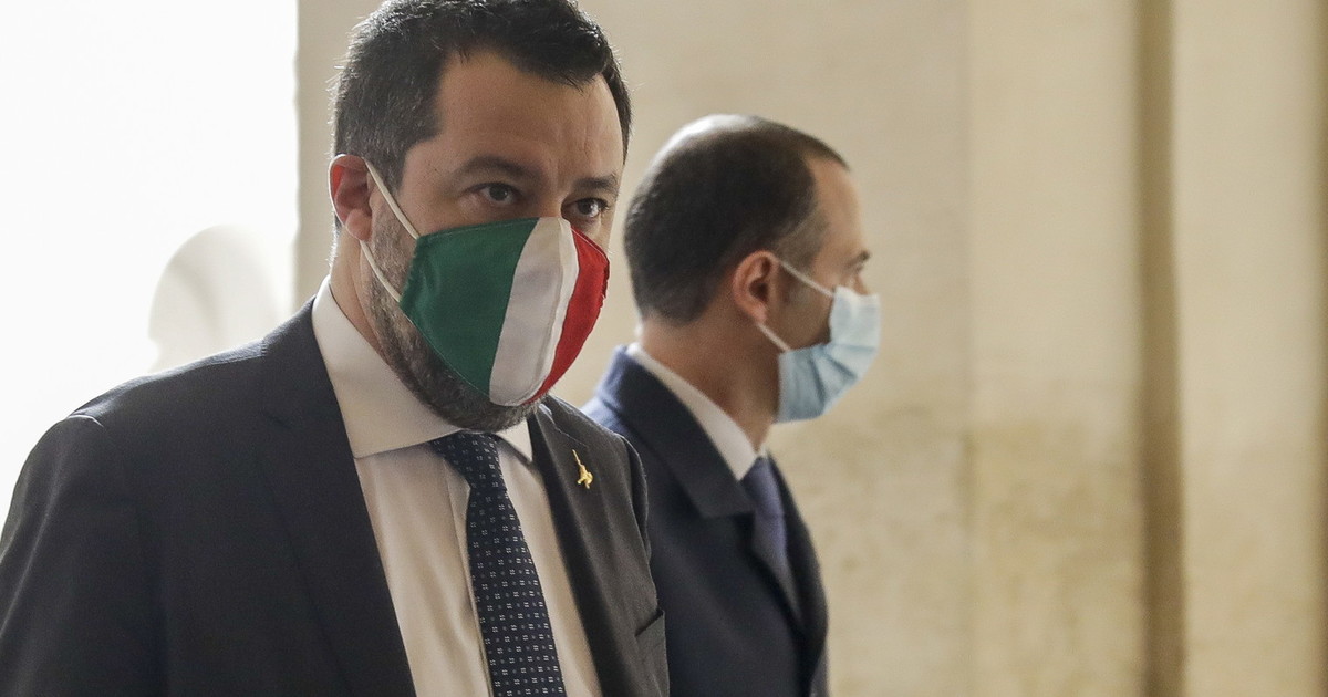 فقدان احترام. سالوینی Quirinale را بمب گذاری می کند ، این 4 روز خیلی زیاد است: سخنان تند علیه انتخاب ماتارلا
