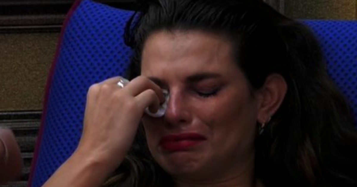 Dayane Mello in lacrime, travolta dal senso di colpa. Avrei dovuto farlo, nuovo ribaltone al GfVip?