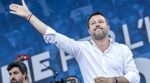 Salvini fa il pieno. Indiscrezioni sui sottosegretari di governo: la Lega-pigliatutto ecco chi piazza e dove