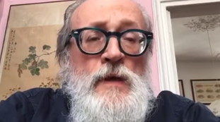 La democrazia è finita. Altri lockdown in arrivo, cosa c'è (davvero) dietro: Paolo Becchi, drammatico sospetto