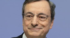 Il grillino sbrocca davanti a lui e Draghi... reagisce così. Indiscreto-CdM: come lo mette a "cuccia"