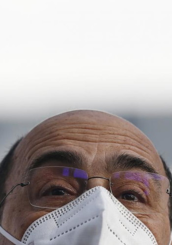 Grazie, Zingaretti: trascina a picco il Pd. Sondaggio tombale, cifre champagne: dove precipitano i compagni in 7 giorni