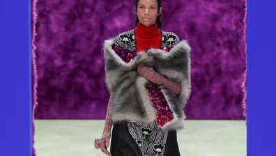 Da Prada a Emporio la moda ha nostalgia della condivisione