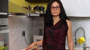 "Con la vostra multa mi ci pulisco il cu***". Follia in auto, il magistrato insulta la polizia: chi &egrave; la signora