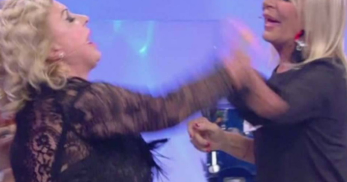 Altra lite Gemma-Tina: in studio vola di tutto. Spunta anche Kikò Nalli...