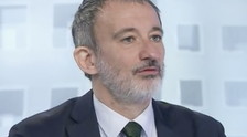 Un comunista que nos condena a no tener más vida. Senaldi, enfado contra Speranza: el ministro que odia a los italianos