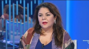 C'è la Murgia e noi dormiamo. Otto e mezzo? Da godere: chi osa massacrarla (da sinistra) la scrittrice più amata dalla Gruber