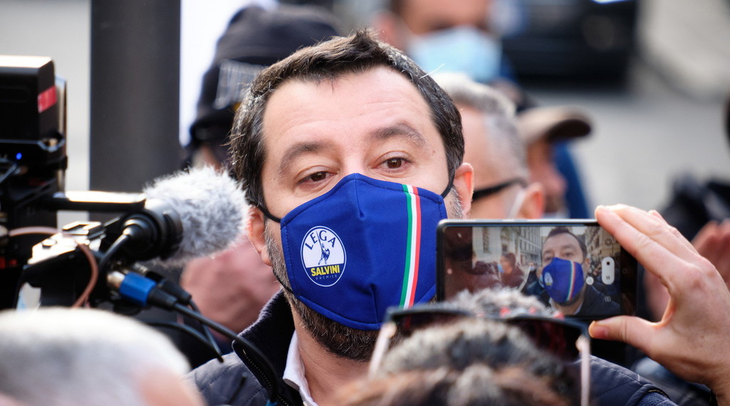 Un'arroganza che non merita commenti. Salvini contro Speranza, aria di crisi: Lega al governo soltanto finché serve