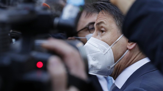 Conte e Renzi, venite con noi. Bomba politica dal cuore di Forza Italia: gira una voce, saltano gli equilibri